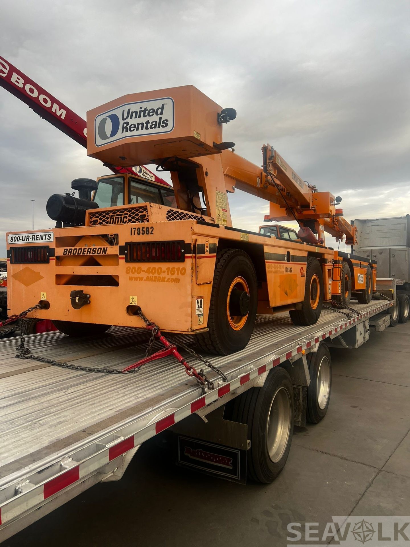 Broderson IC-80 Cranes loaded for transport