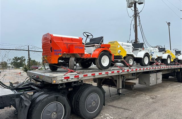 TUG Airport Tow Tractors - Santiago, Chile - photo 1