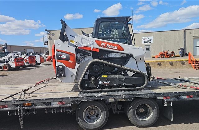 Bobcat T66 Compact Track Loader - Lobito, Angola - photo 1