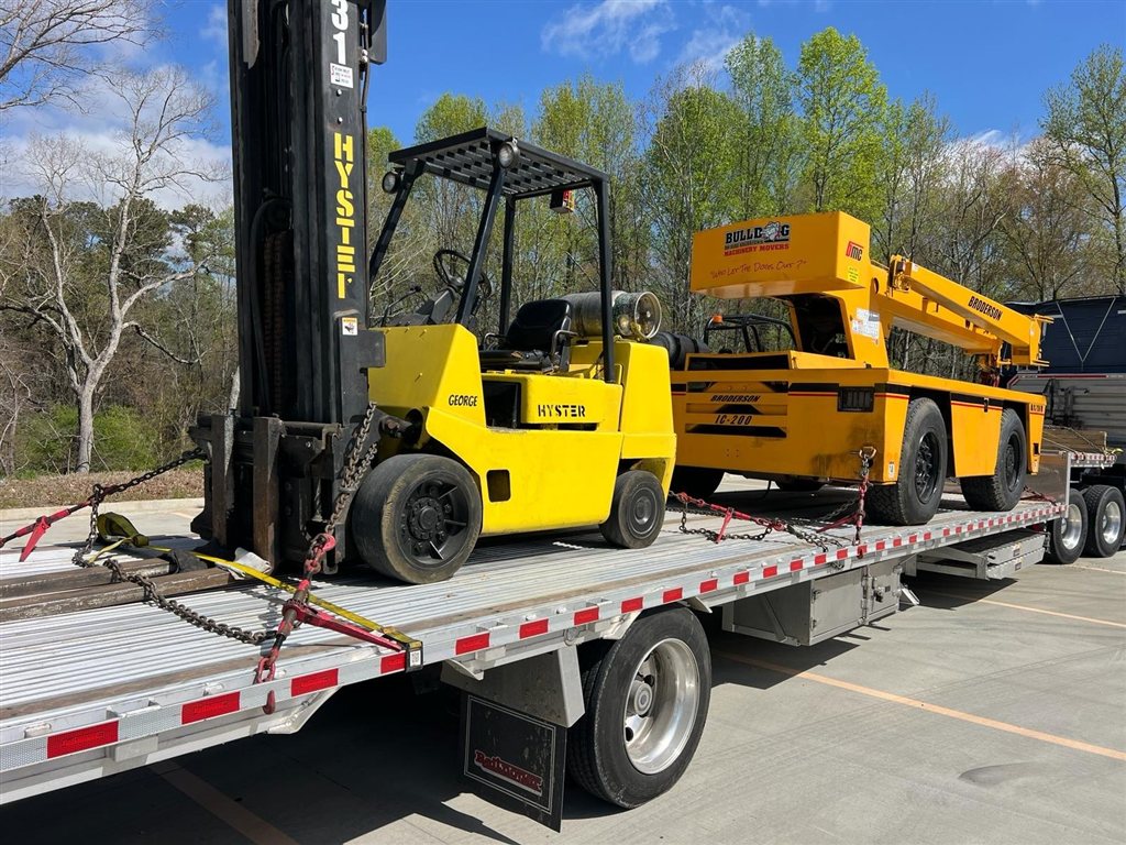 Broderson IC-200 Crane and Hyster Forklift — USA to Panama — cargo photo 1