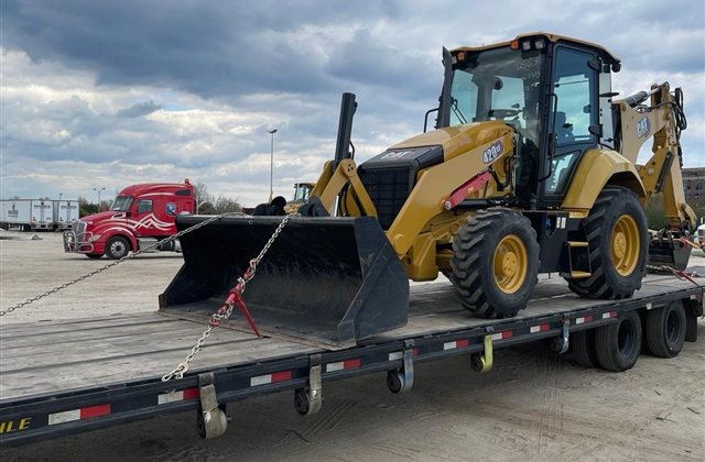 CAT 420 XE Backhoe Loader — USA to Chile — cargo photo 1