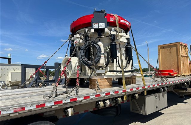 Cedarapids MVP380X Cone Crusher — USA to Chile — cargo photo 1