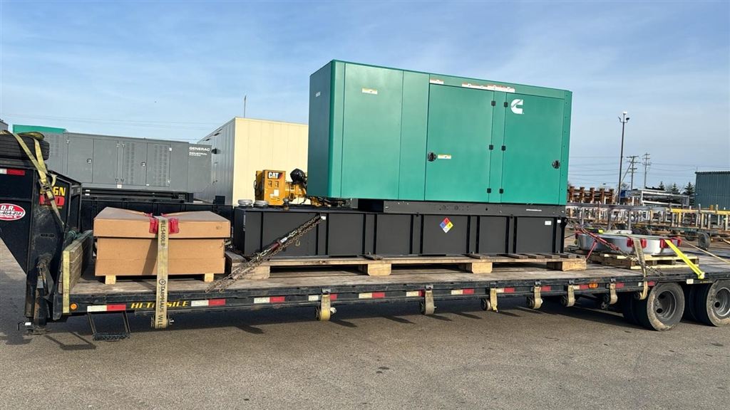 Cummins Enclosed Generator and Crates - Bouake, Cote d'Ivoire - photo 1