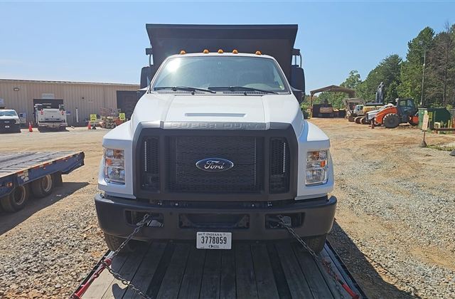 Ford Super Duty Dump Truck - Abu Dhabi, United Arab Emirates - photo 1