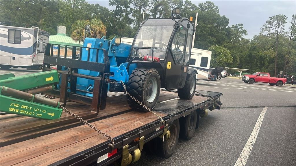 Genie Telehandler and Lifting Attachment - San Pedro Sula, Honduras - photo 1