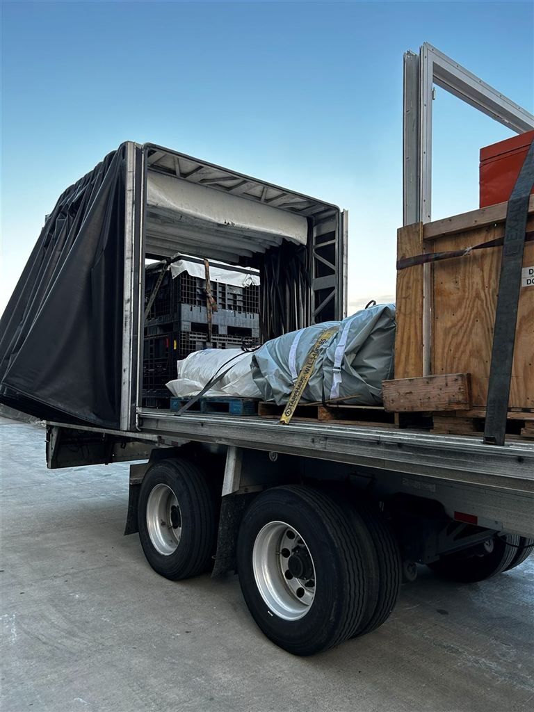 Industrial Components and Shipping Crates - Lima, Peru - photo 1