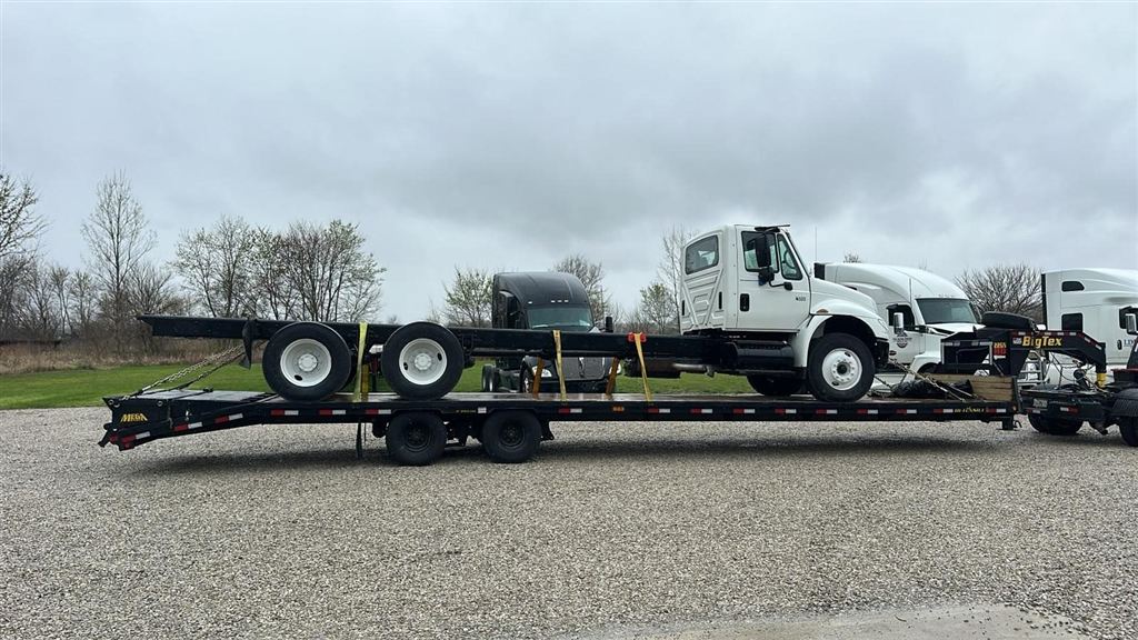International 4300 Truck Chassis - Managua, Nicaragua - photo 1
