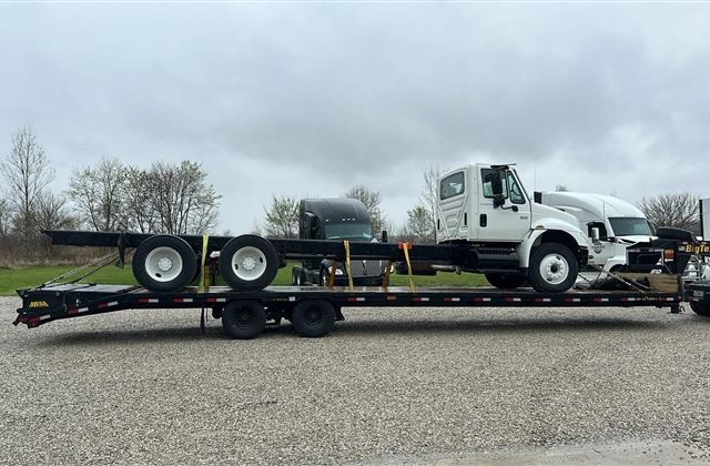 International 4300 Truck Chassis - Managua, Nicaragua - photo 1