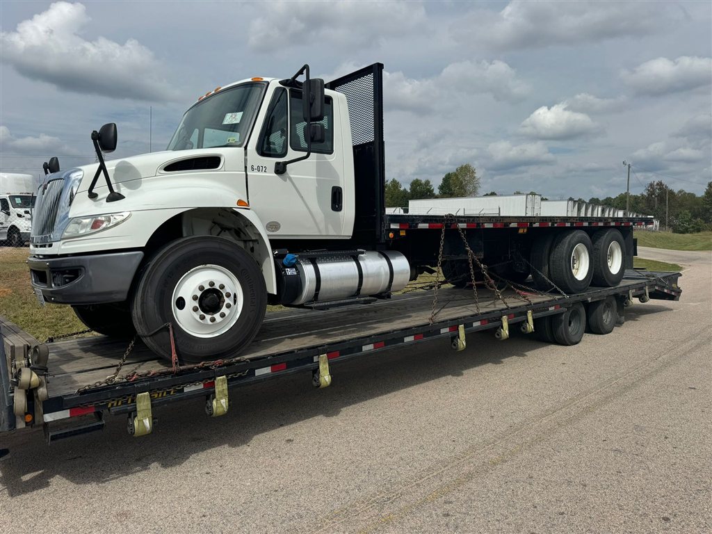 International Flatbed Truck — USA to Nicaragua — cargo photo 1
