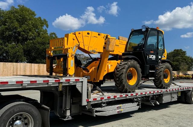 JCB Telehandler — USA to Kyrgyzstan — cargo photo 1