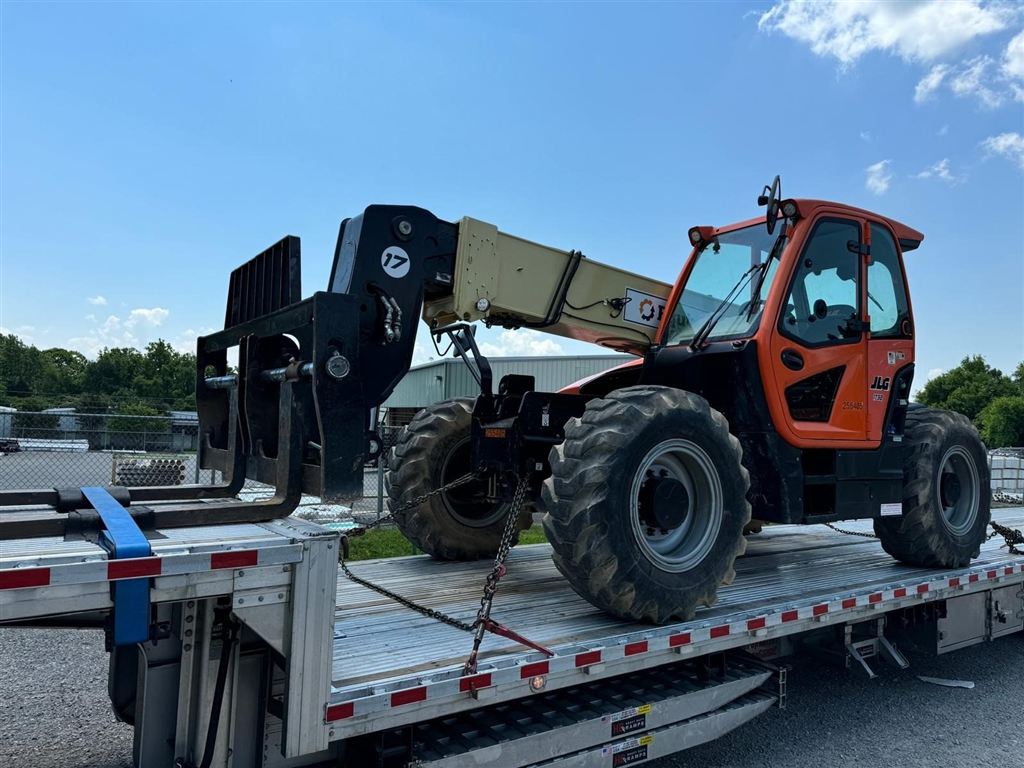 JLG G9-43A Telehandler - Abu Dhabi, United Arab Emirates - photo 1