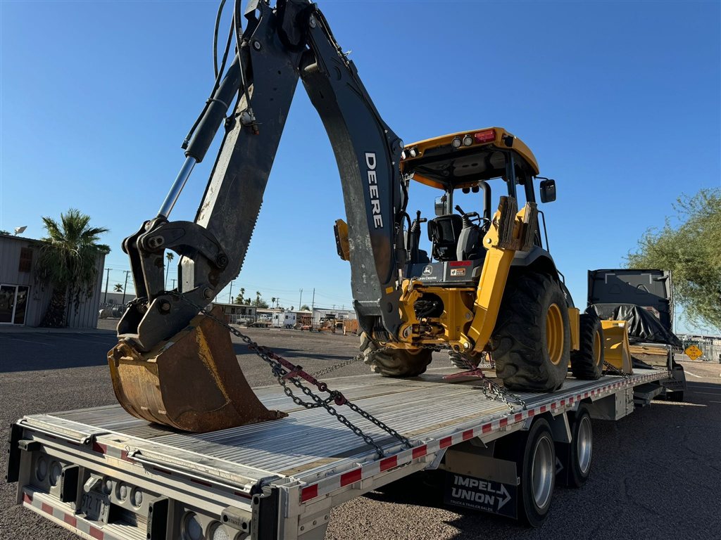 John Deere 410 Backhoe Loader — USA to Dominican Republic — cargo photo 1