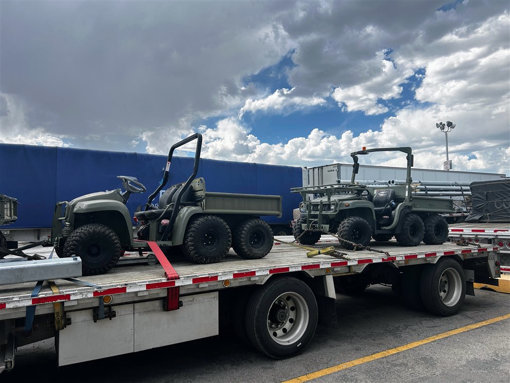John Deere Gator 6x6 Utility Vehicles — USA to Costa Rica — cargo photo 1