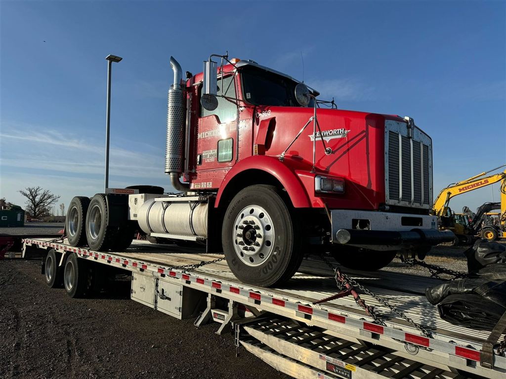 Kenworth T800 Truck Tractor - Managua, Nicaragua - photo 1