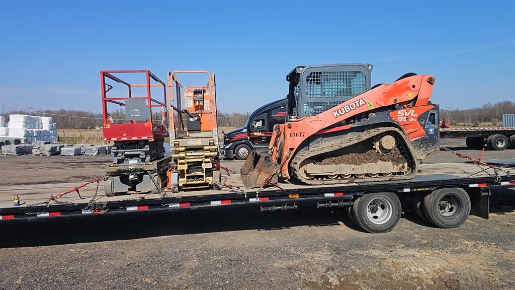 Kubota SVL95-2S Track Loader & Site Equipment - Sohar, Oman - photo 1