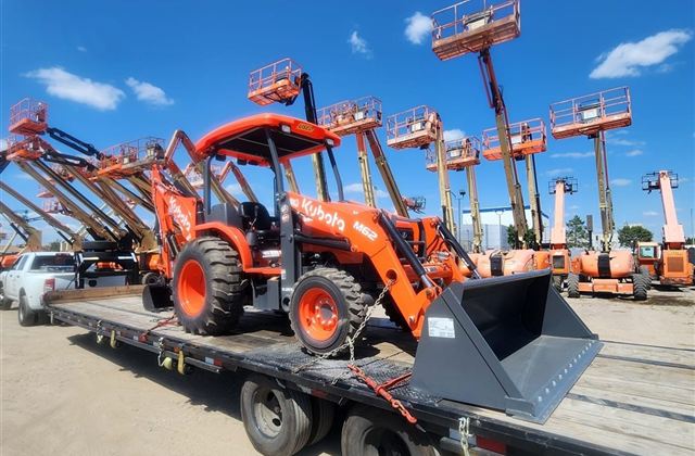 Kubota M62 Tractor Loader Backhoe - Kampala, Uganda - photo 1
