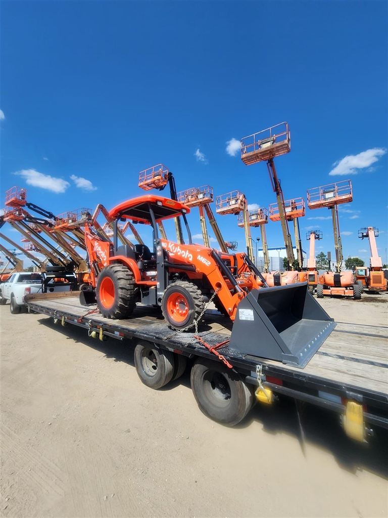 Kubota M62 Tractor Loader Backhoe - Kampala, Uganda - photo 1