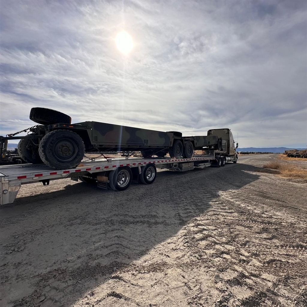 Military Heavy Equipment Transport Trailer — Classified Route — cargo photo 1