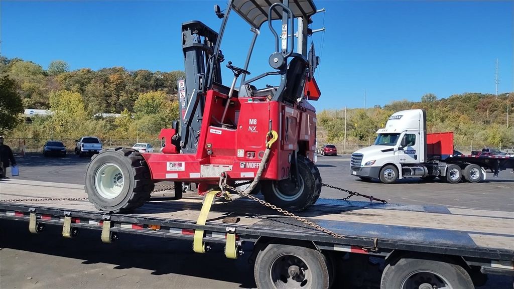 Moffett M8 NX Truck-Mounted Forklift - Douala, Cameroon - photo 1