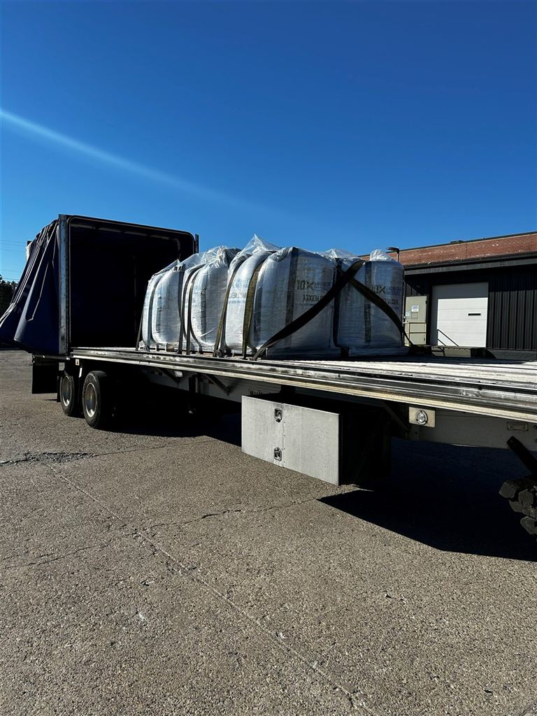 Palletized Bulk Bags — within the USA — cargo photo 1