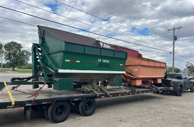 Richardton 900 Grain Dump Wagons - Arequipa, Peru - photo 1