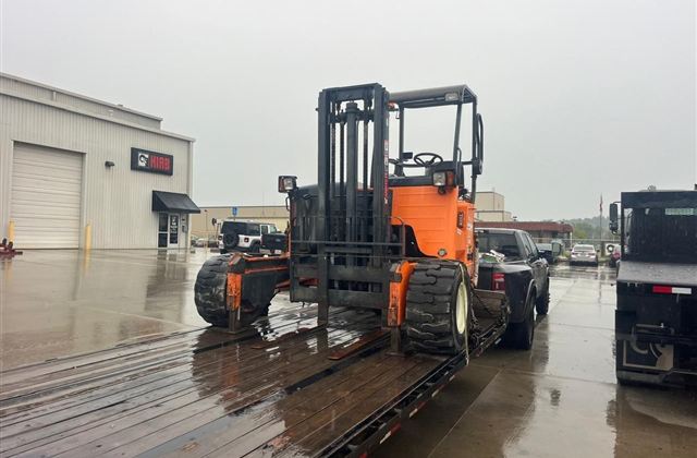 Rough-Terrain Forklift - Bishkek, Kyrgyzstan - photo 1