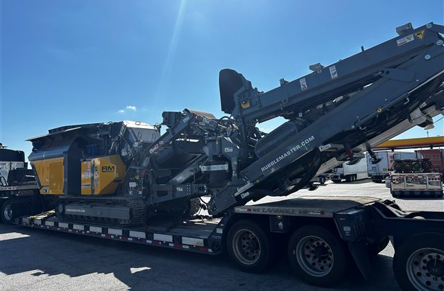 RUBBLE MASTER RM90GO! Mobile Crusher — USA to Chile — cargo photo 1