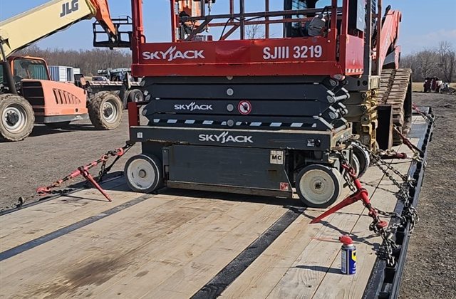Skyjack 3219 Scissor Lift — USA to Panama — cargo photo 1
