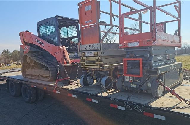 Skyjack Scissor Lift and Kubota SVL95-2s Track Loader - San Pedro Sula, Honduras - photo 1