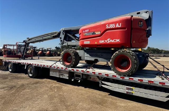 Skyjack SJ85 AJ Articulating Boom Lift - Sohar, Oman - photo 1