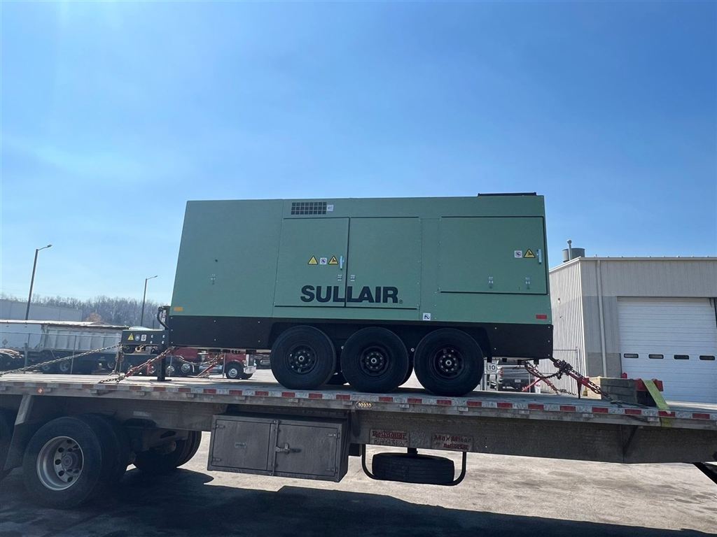 Sullair Large Portable Air Compressor - Lubumbashi, Democratic Republic of the Congo - photo 1