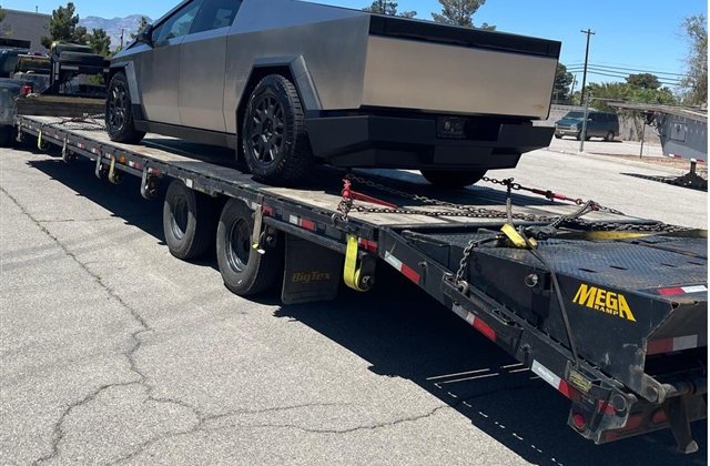 Tesla Cybertruck — USA to United Arab Emirates — cargo photo 1