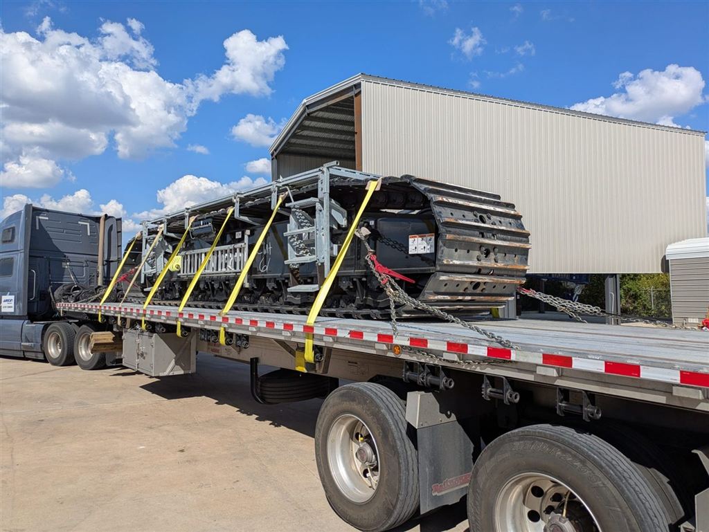 Tracked Undercarriage Cargo — USA to Ghana — cargo photo 1