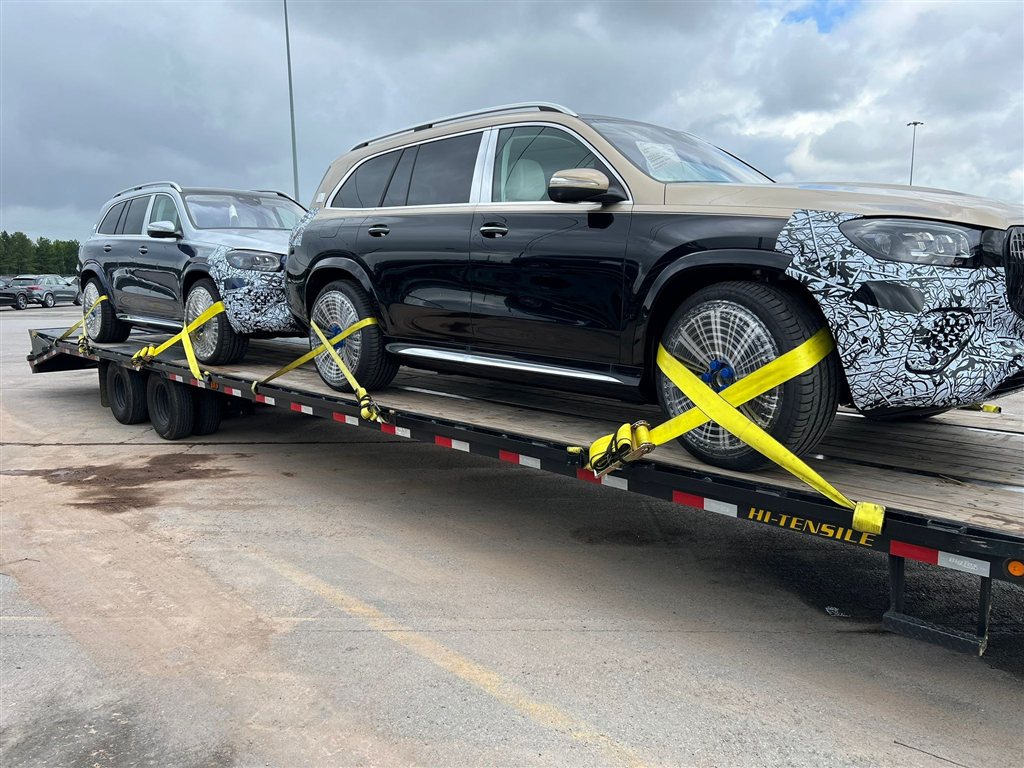 Mercedes-Maybach GLS 600 SUVs - USA to United Arab Emirates - cargo photo 1