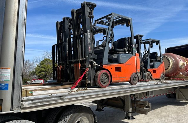 Used Toyota Forklift Cargo — USA to Mexico — cargo photo 1