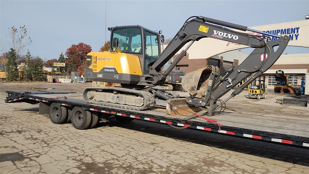 Volvo EC60E Excavator - Guayaquil, Ecuador - photo 1