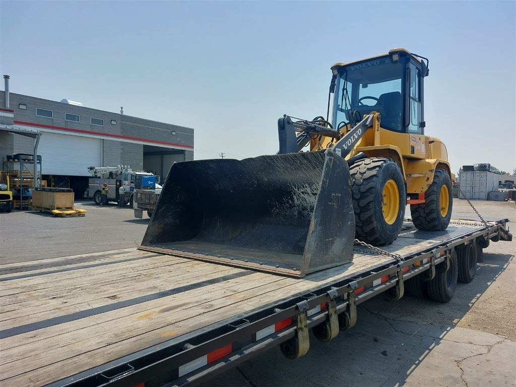 Volvo Wheel Loader Transport – USA to Oman loaded for transport
