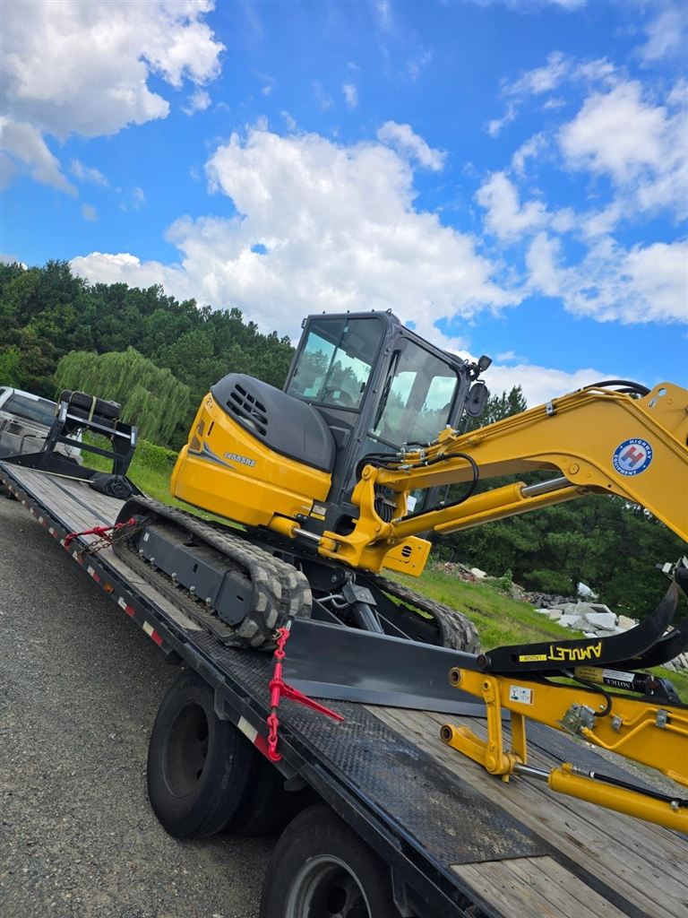 Yanmar Compact Excavator - Salalah, Oman - photo 1